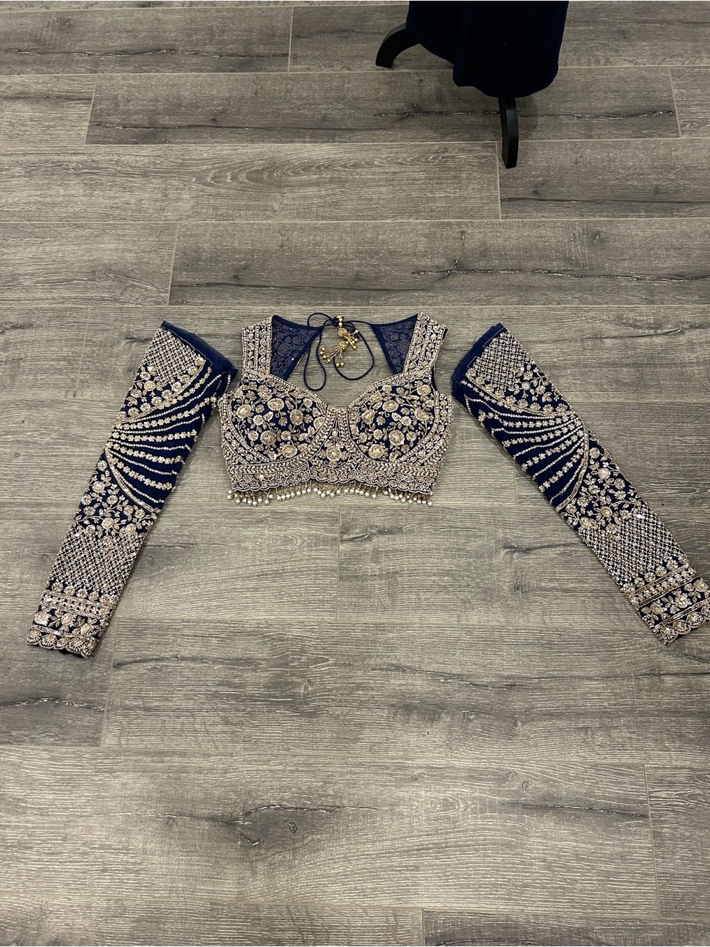 Luxury Royal Blue & Gold Designer Saree - Picture 8 of 16